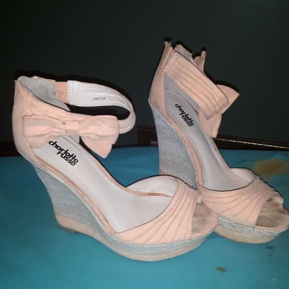 Shoes - Picture 3 of 3